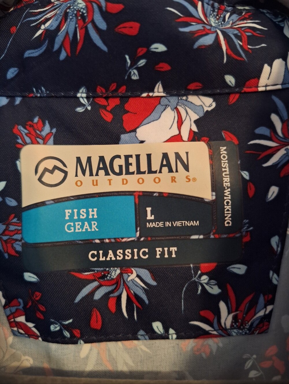 Magellan Outdoors Navy/Red/White Floral Fish Gear Henley Pullover Women's Size L - Picture 2 of 4
